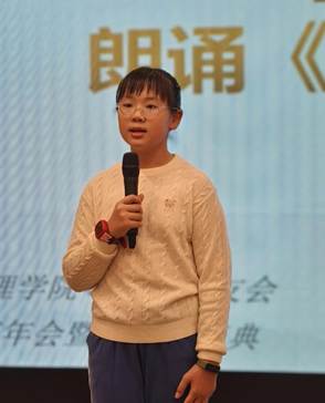 2220f21391bea4632a613094b23a9bfa